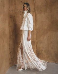 Spódnica mini z długimi frędzlami